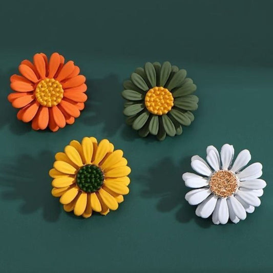 Small Daisy-Pin